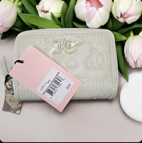 Juicy Couture Cream Wallet with Heart Charm - Picture 8 of 11